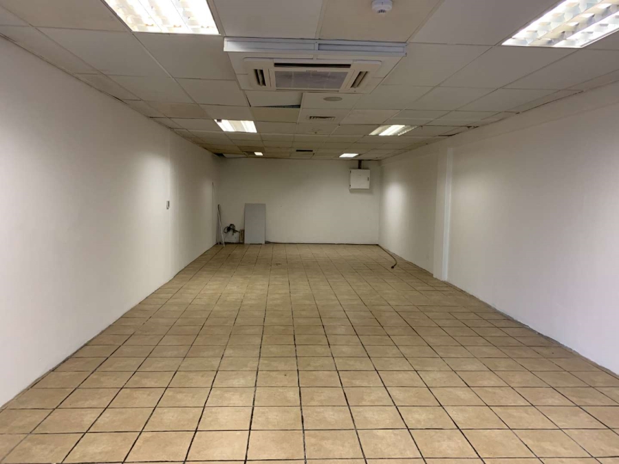 To Let commercial Property for Rent in Sonstraal Western Cape